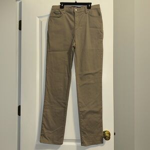 Gloria Vanderbilt Amanda Straight Leg Women's size 8 Tan Beige Denim Jeans